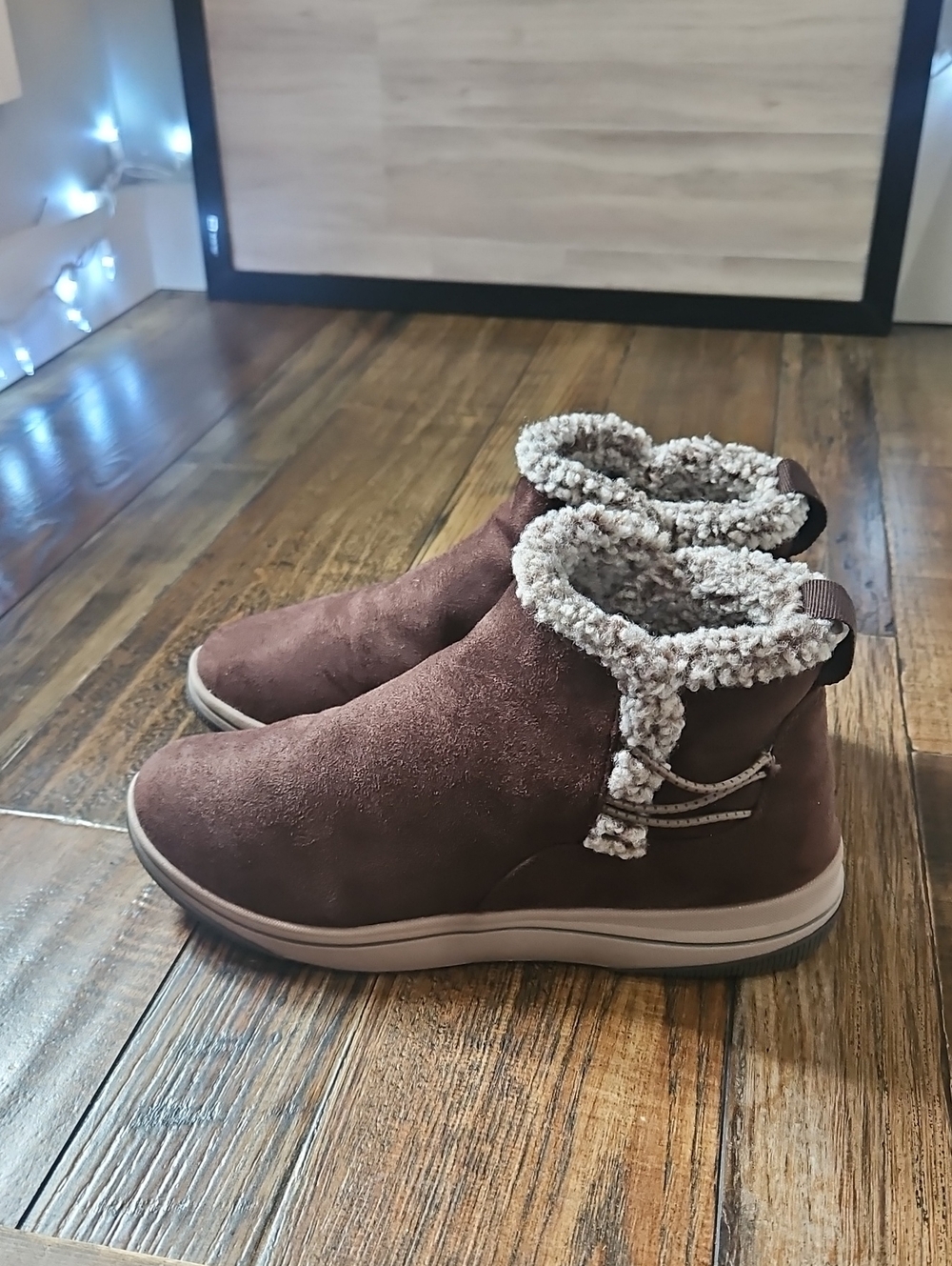 Clarks Cloudsteppers Women's Brown Faux-Suede Sherpa-Lined Ankle Boots